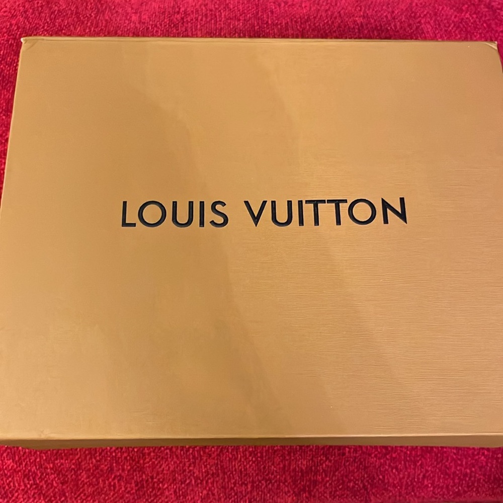 Louis Vuitton Discovery Bumbag  p m - Picture 16 of 16